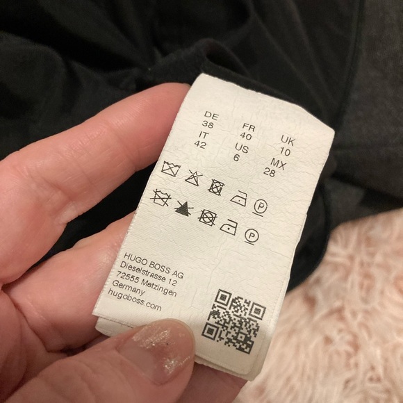 Like New Hugo Boss Pencil Skirt - Picture 10 of 12